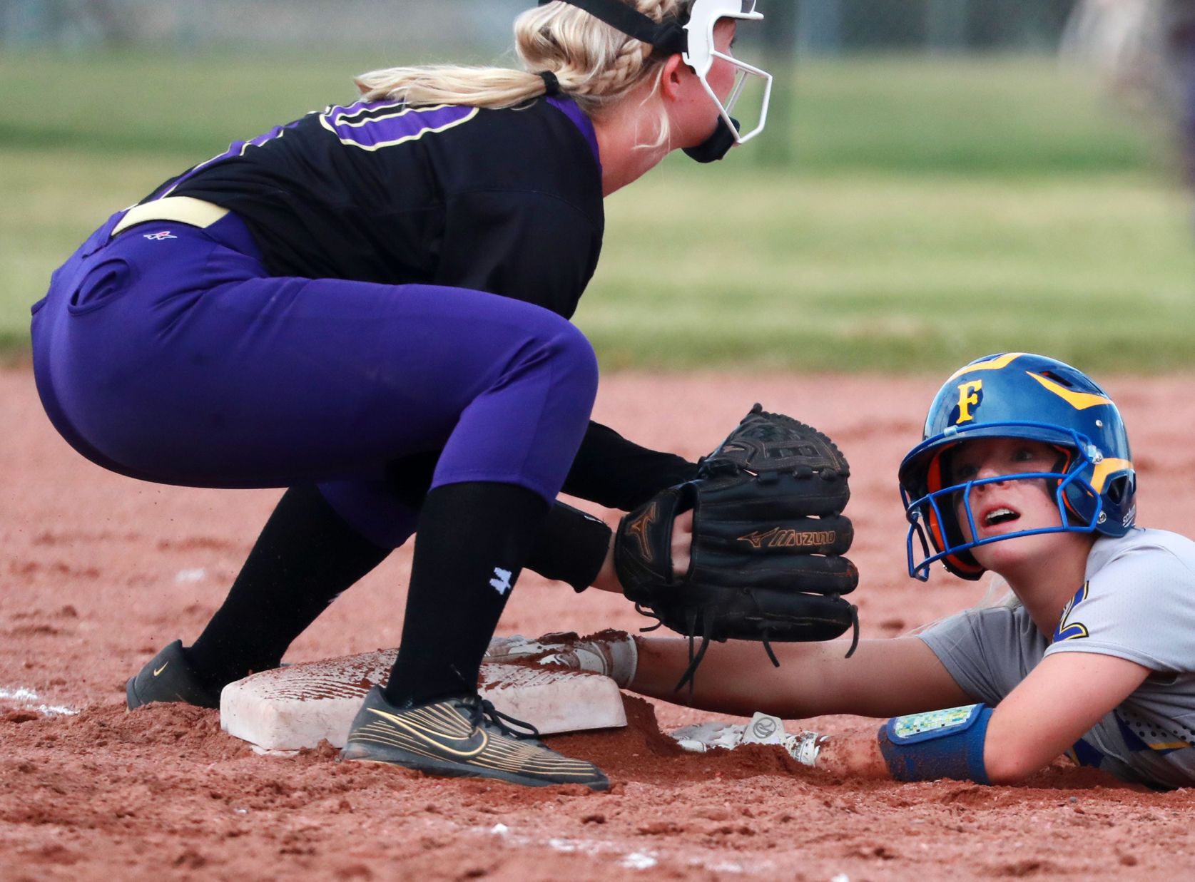 Fergus vs. Park at state softball